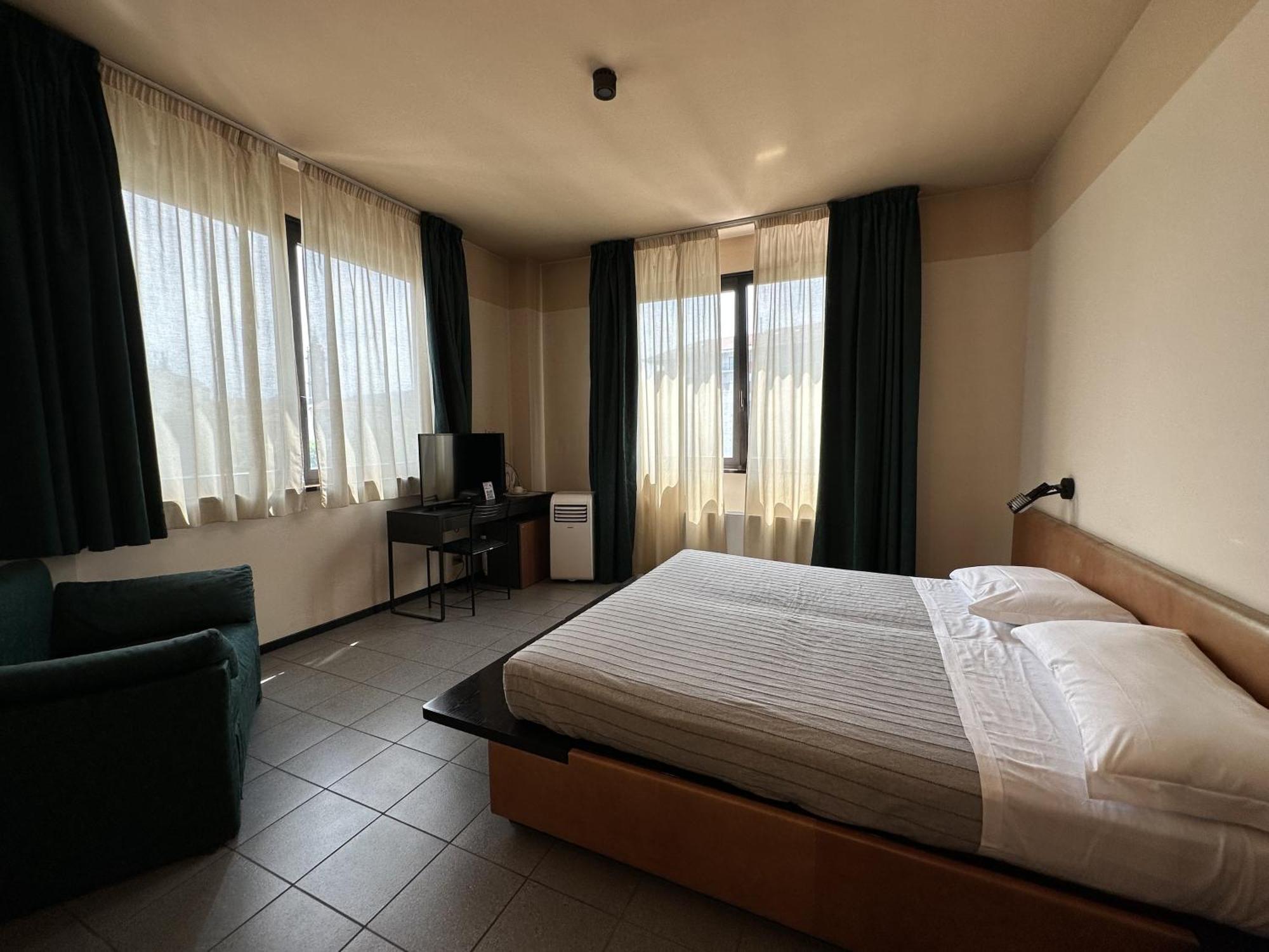Hotel Griselda Saluzzo Buitenkant foto