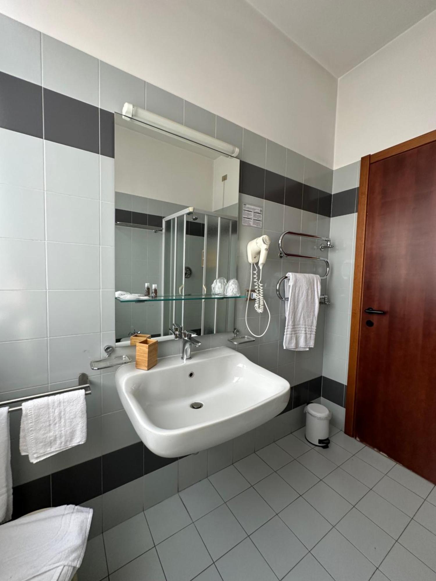 Hotel Griselda Saluzzo Buitenkant foto