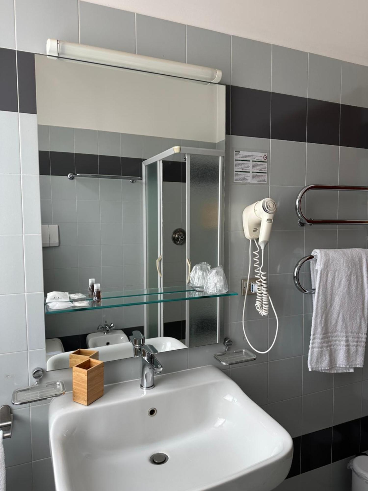 Hotel Griselda Saluzzo Buitenkant foto