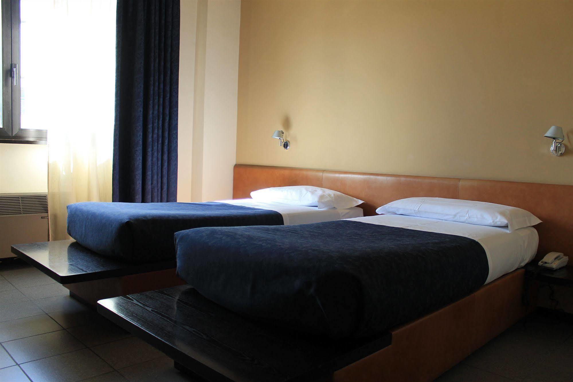Hotel Griselda Saluzzo Buitenkant foto