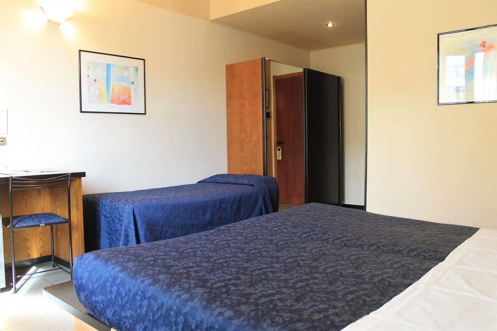 Hotel Griselda Saluzzo Buitenkant foto